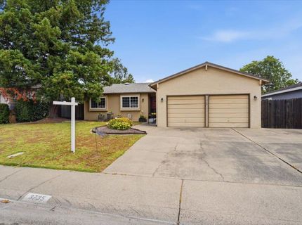 3735 Hillcrest Ln, Sacramento, CA 95821 Photo