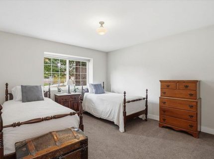 3735 Hillcrest Ln, Sacramento, CA 95821 Photo