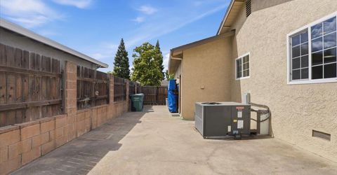3735 Hillcrest Ln, Sacramento, CA 95821 Photo