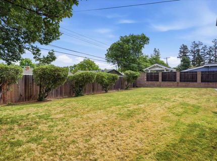 3735 Hillcrest Ln, Sacramento, CA 95821 Photo