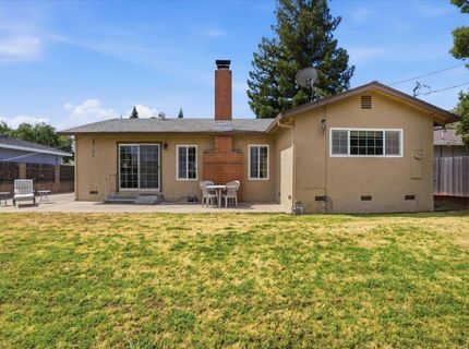 3735 Hillcrest Ln, Sacramento, CA 95821 Photo