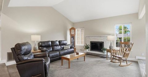 3735 Hillcrest Ln, Sacramento, CA 95821 Photo