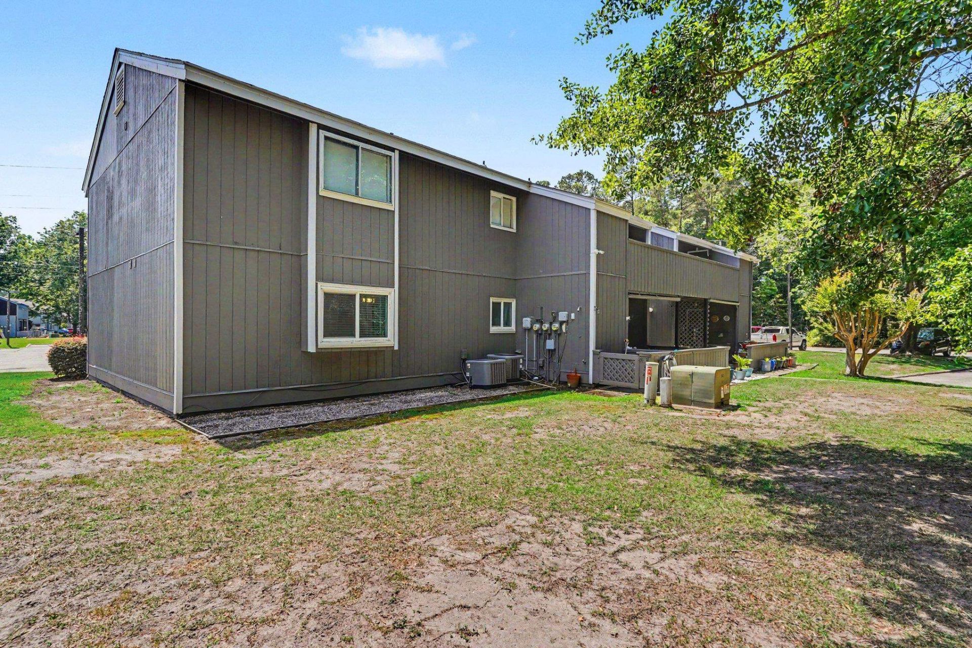 10301 N Kings Hwy.  Photo 21