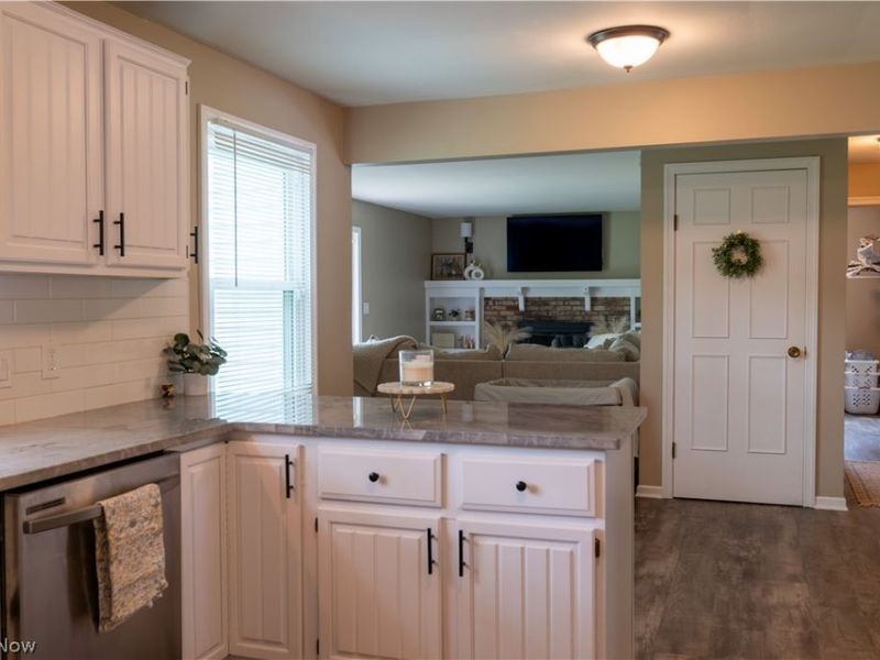 761 Glenbrook Road , Youngstown, OH 44512 Photo 9
