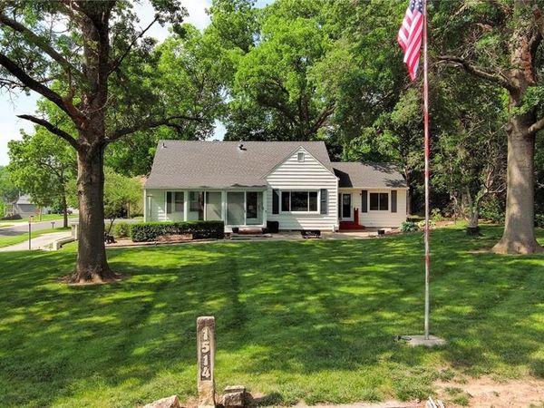 1514 Vilas Street, Leavenworth, KS 66048