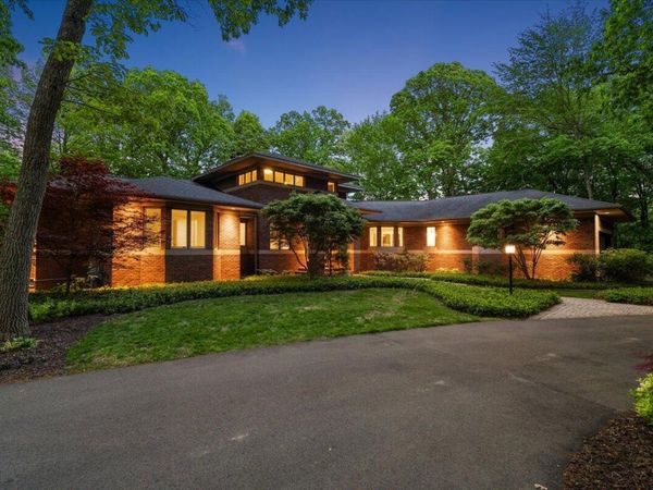 4166 Mystic Oak Court NE, Grand Rapids, MI 49525