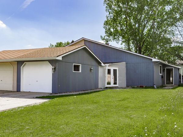 2321 Country Club Parkway, Moorhead, MN 56560