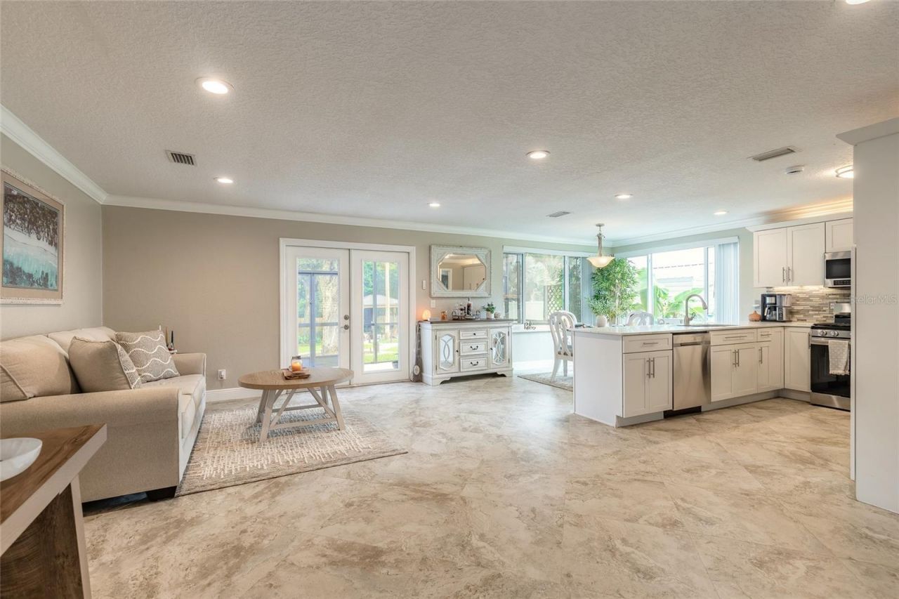 4181 Saxon Drive, New Smyrna Beach, FL 32169 Photo