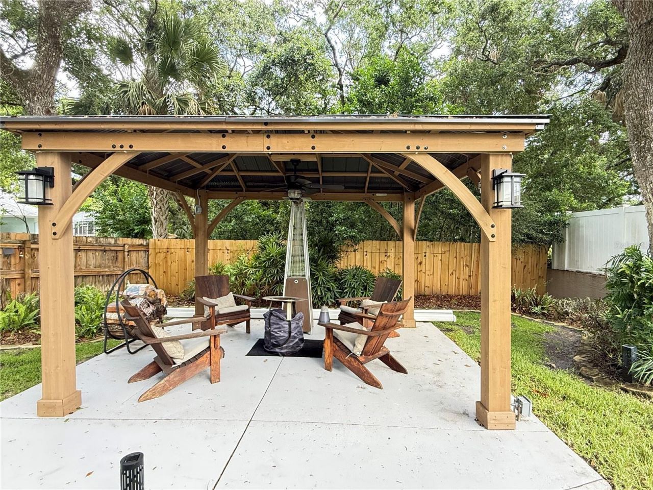 4181 Saxon Drive, New Smyrna Beach, FL 32169 Photo