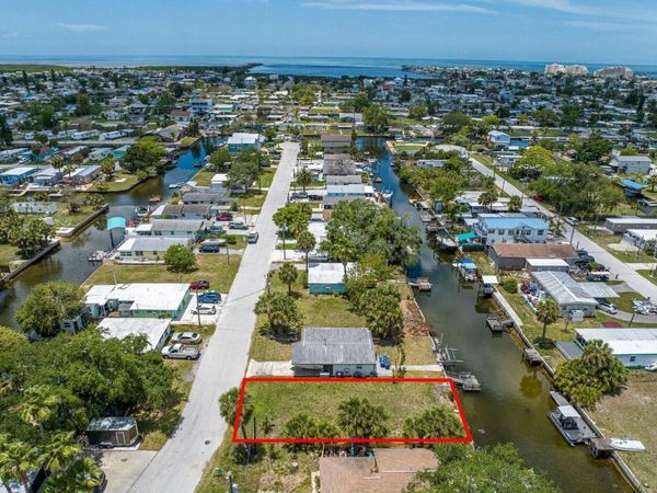6845 SANDERLING LANE , HUDSON, FL 34667