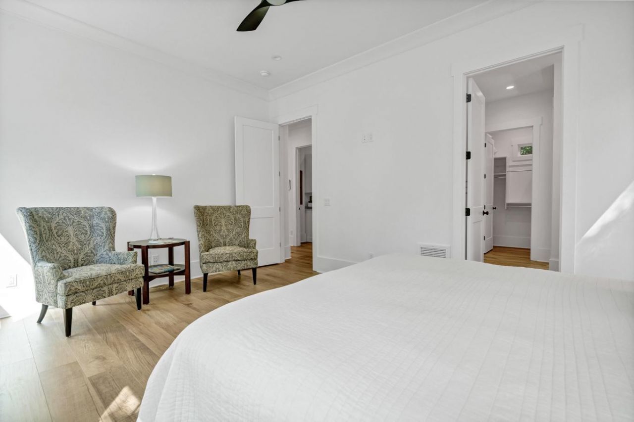 575 Pelican Court Photo 11