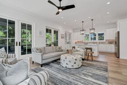 575 Pelican Court photo 4