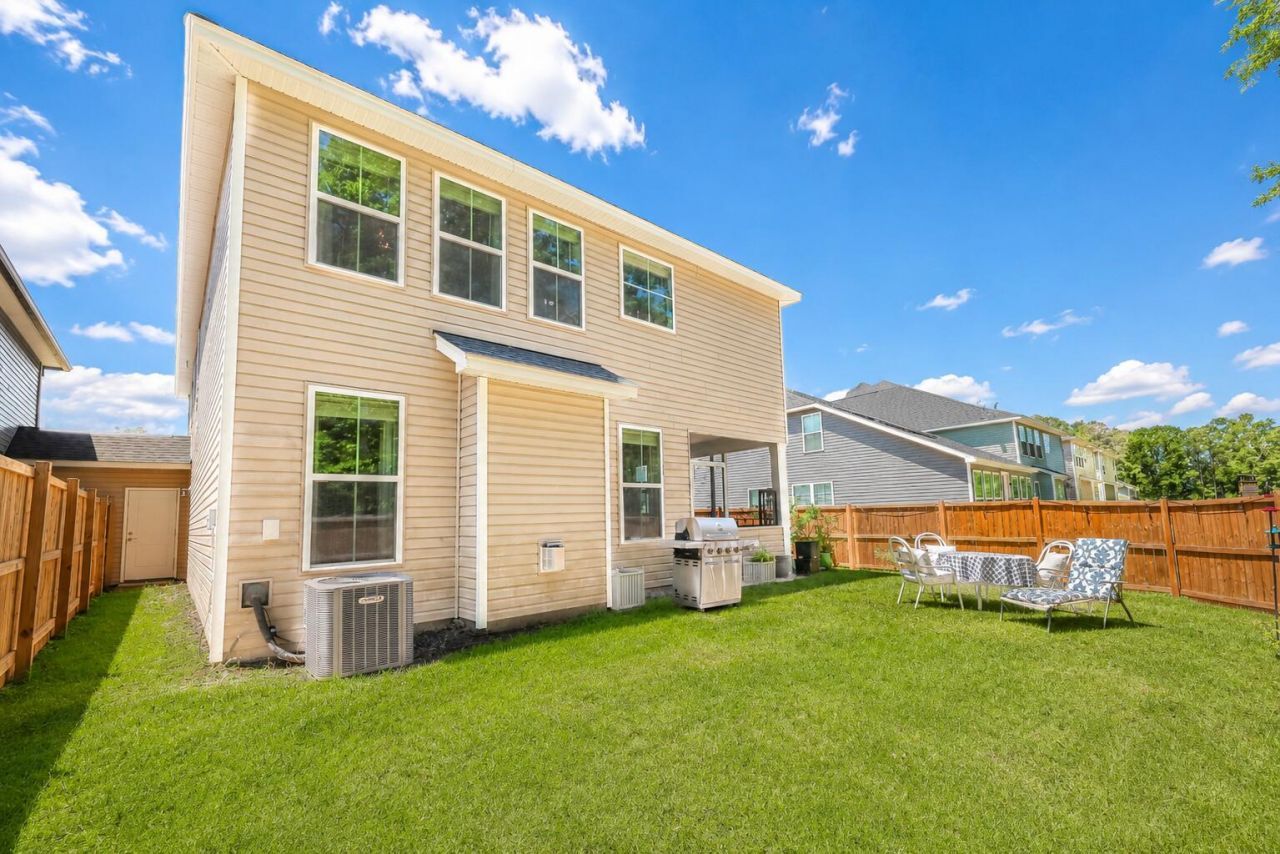 349 Green Fern Drive Photo 24