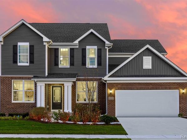 51434 Nature Trail Drive , Macomb Twp, MI 48042