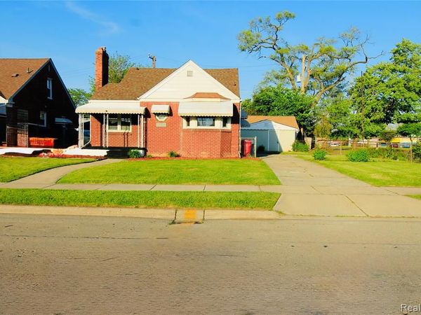 20710 Redmond Avenue, Eastpointe, MI 48021