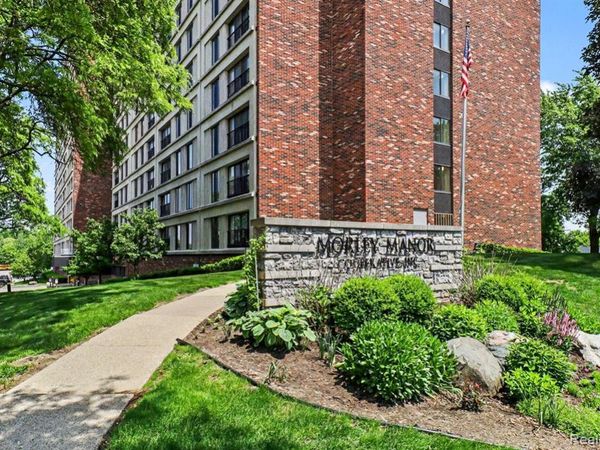 21800 Morley Avenue, Dearborn, MI 48124
