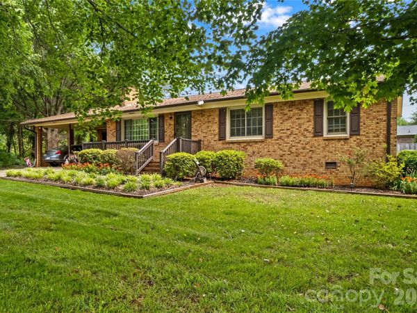 132 Polly Drive, Statesville, NC 28625