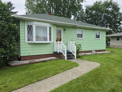 245 Enos Drive Oregon, OH 43616