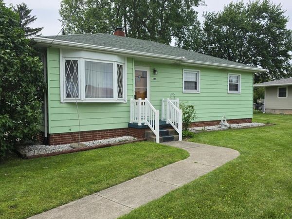 245 Enos Drive , Oregon, OH 43616