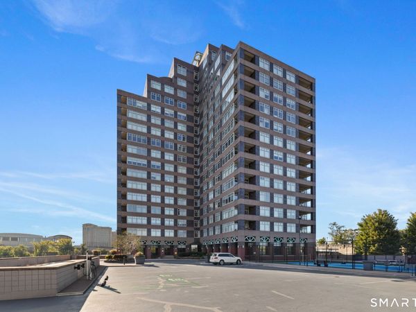 235 East River, Unit 203, East Hartford, CT 06108
