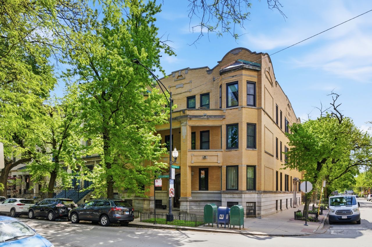 559 W Fullerton Parkway, Unit 1W, Chicago, IL 60614 Main Photo