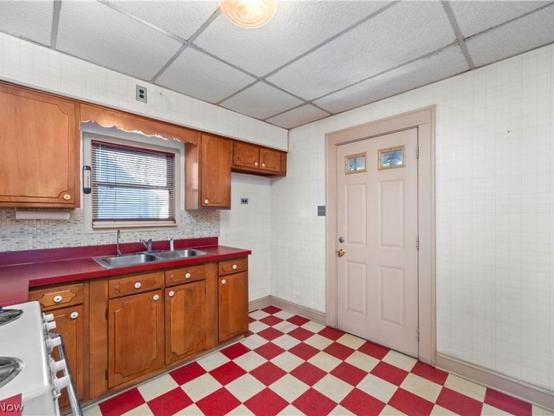 11301 Linnet Avenue , Cleveland, OH 44111 Photo 15