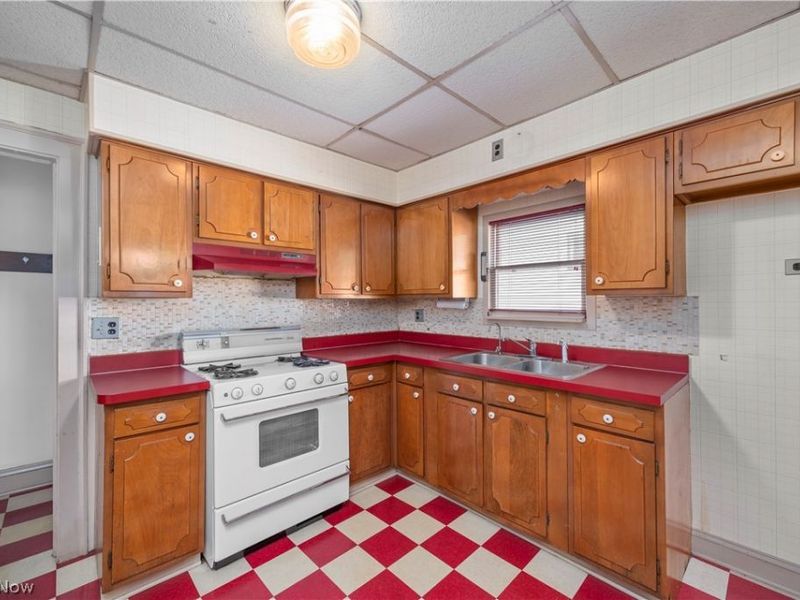 11301 Linnet Avenue , Cleveland, OH 44111 Photo 16