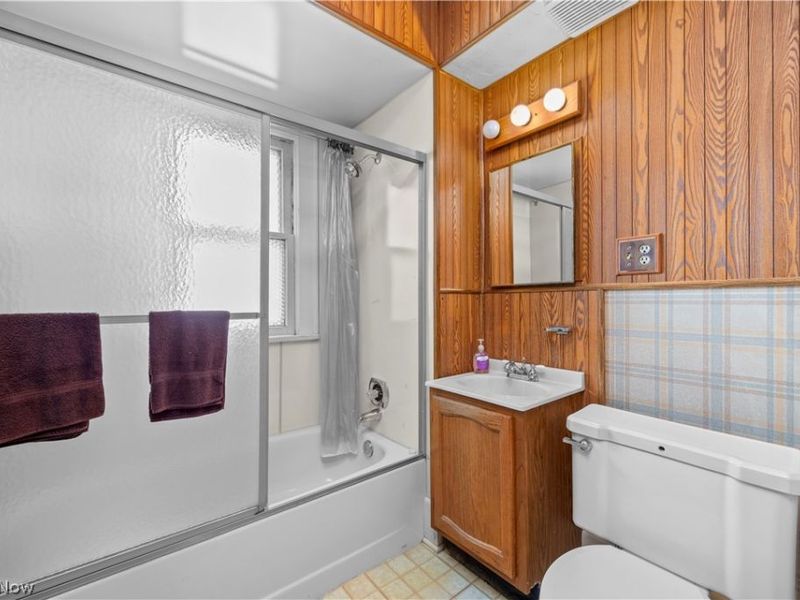 11301 Linnet Avenue , Cleveland, OH 44111 Photo 19