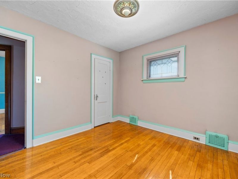 11301 Linnet Avenue , Cleveland, OH 44111 Photo 24