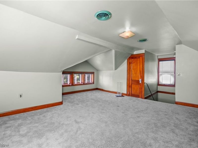 11301 Linnet Avenue , Cleveland, OH 44111 Photo 30