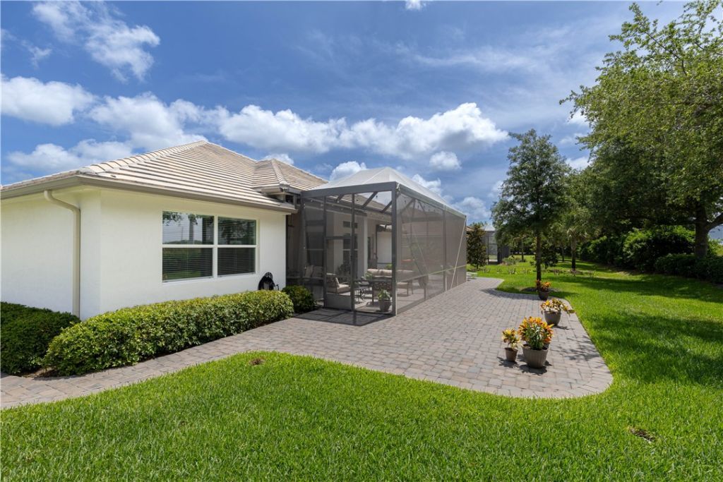 8245 Halbert Lane, Vero Beach, FL 32968 Photo