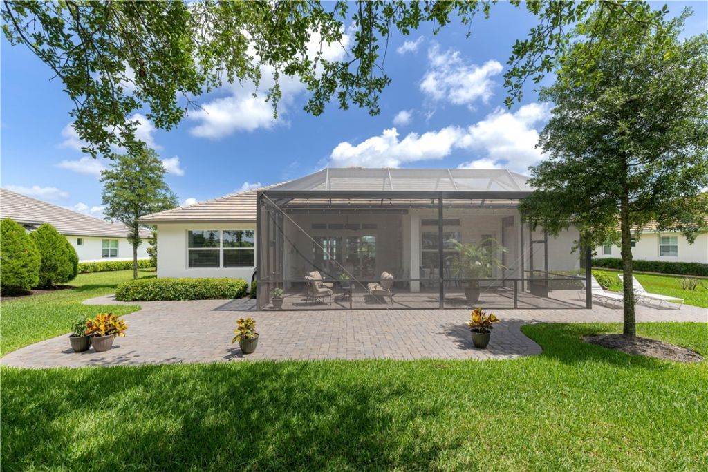 8245 Halbert Lane, Vero Beach, FL 32968 Photo