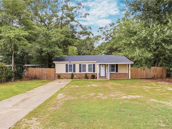 5328 Colonial Oaks Drive N, Mobile, AL 36618