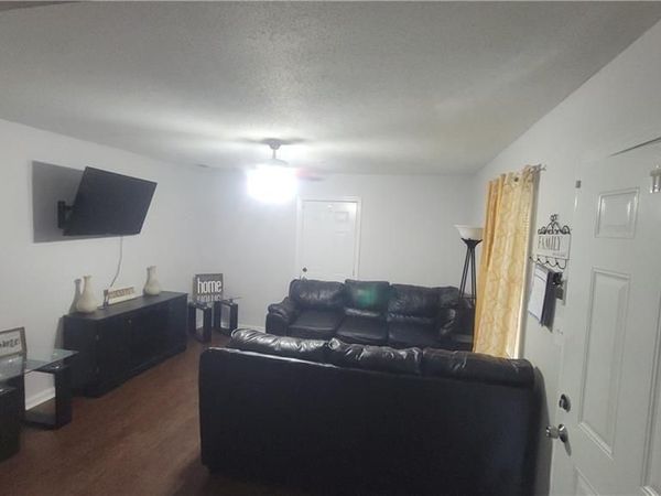 5328 Colonial Oaks Drive N, Mobile, AL 36618