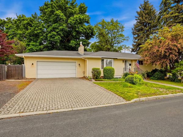735 Clover St, Cheney, WA 99004