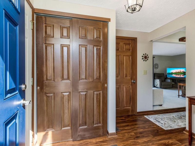 1951 Eldorado Court, Powell, OH 43065 Photo 2