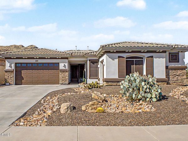 2704 W NIGHTHAWK Way, Phoenix, AZ 85045