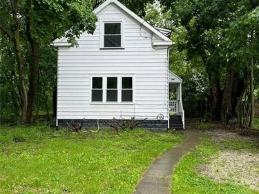 493 Bacon Avenue, Akron, OH 44320