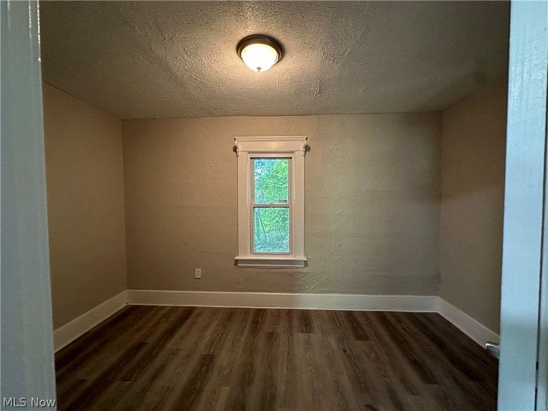 493 Bacon Avenue, Akron, OH 44320 Photo 2