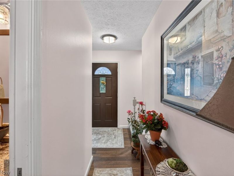 386 Tulip Trail, Wadsworth, OH 44281 Photo 3
