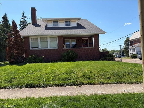 2031 Ridgewood Avenue , Alliance, OH 44601