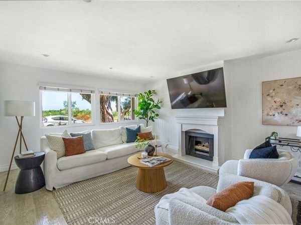 19 Seabird Court, Newport Beach, CA 92663