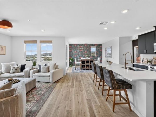415 Besalu Terrace, Mission Viejo, CA 92694