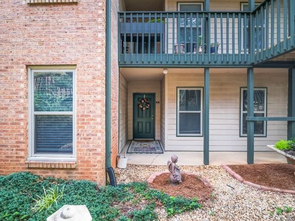 204 Brittany Court , Duluth, GA 30096