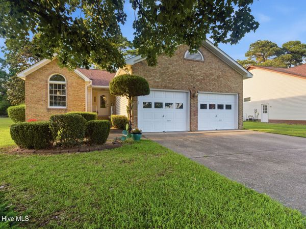 6009 Pelican Drive, New Bern, NC 28560