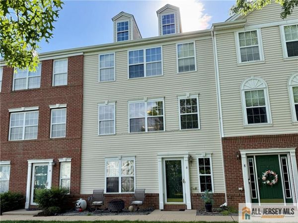 6 Marcinczyk Avenue , Parlin, NJ 08859