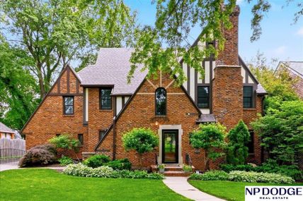 673 N 57 Street, Omaha, NE 68132