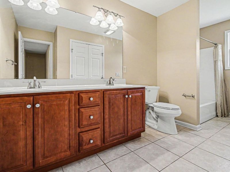 1030 Arabian Run Drive, Washington Township, OH 45113 Photo 22