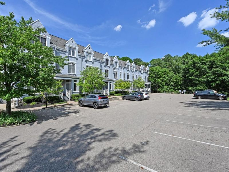 2100 Sinton Avenue, Unit 11, Cincinnati, OH 45206 Photo 2