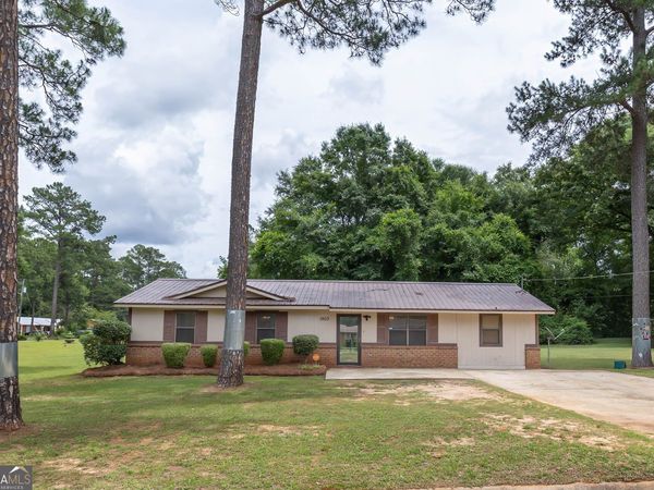 1903 Armory Drive, Americus, GA 31719